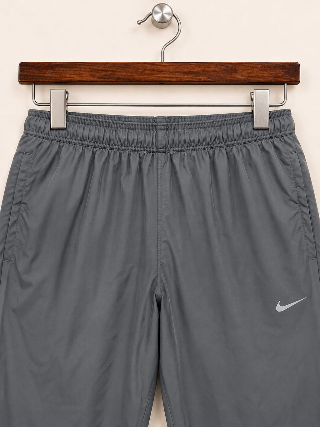 Nike Men's Grey Lightweight Moisture-Wicking Sports Track Pants