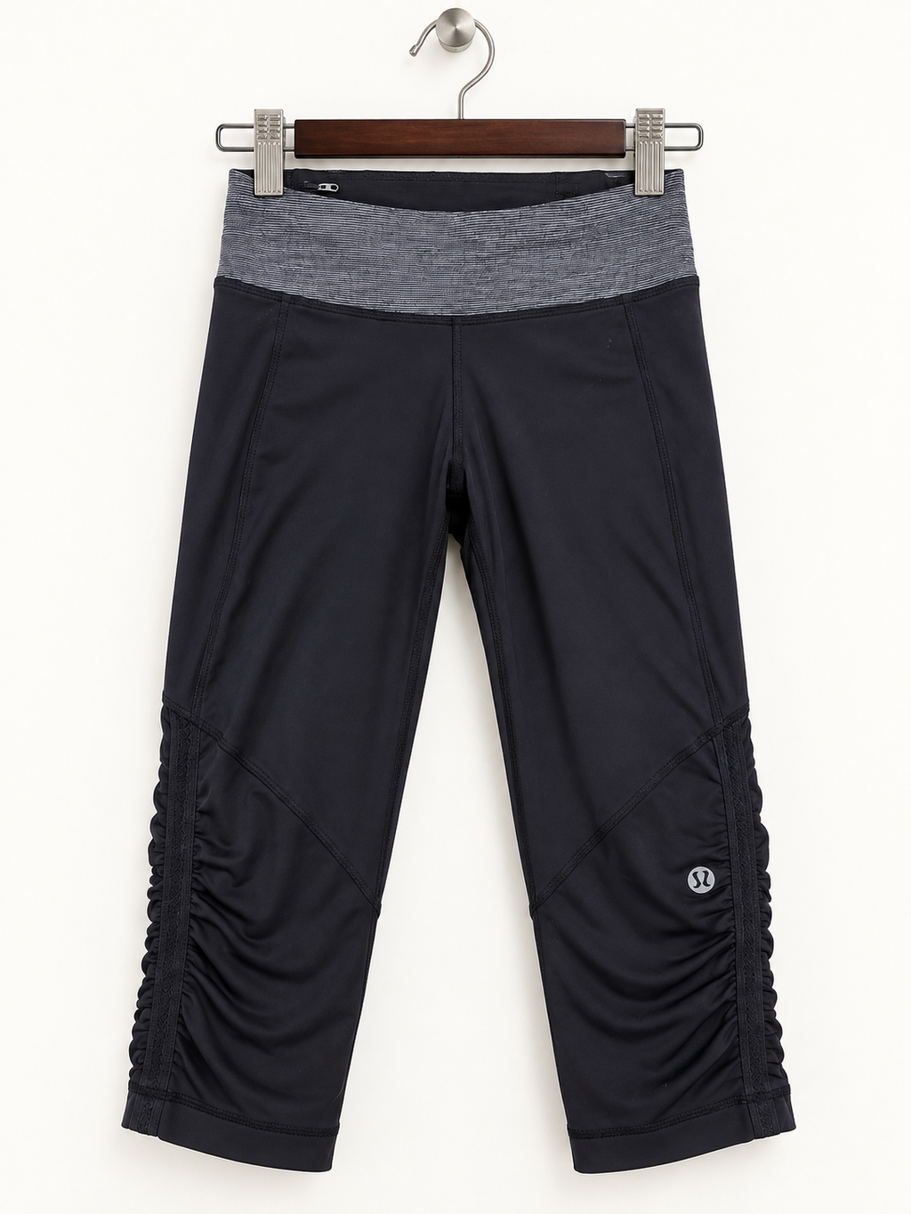 Lululemon Women's Black and Grey Heathered Waistband Athletic Crop Leggings