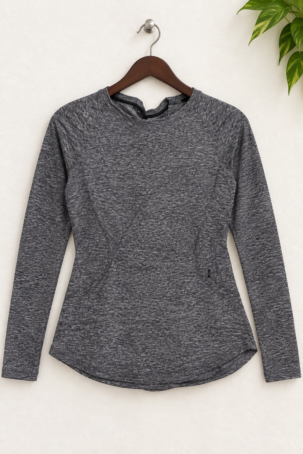 Women's lululemon Grey Space-Dye Long-Sleeve Running Top – Size 2